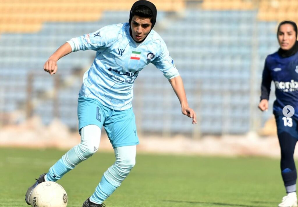 گل شگفت انگیز زهرا سربلی عالیشاه بازیکن گهر سیرجان به یاسام کردستان/فیلم