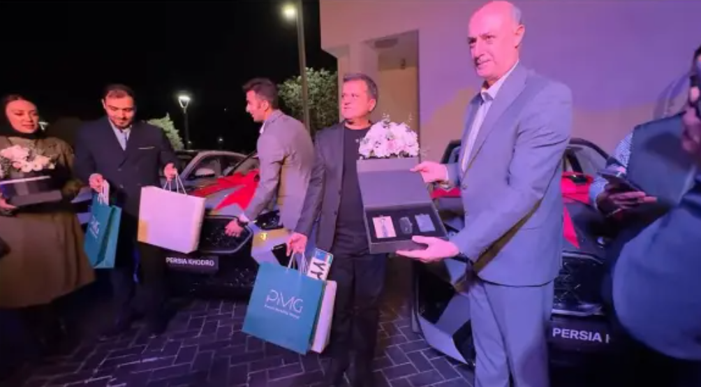 پرشیا خودرو بی ام و x1، x2 و 225i را به پیشکسوتان تحویل داد