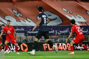 مخالفت پرسپولیس با داربی بدون تماشاگر/ اراک و شیراز گزینه‌های نهایی