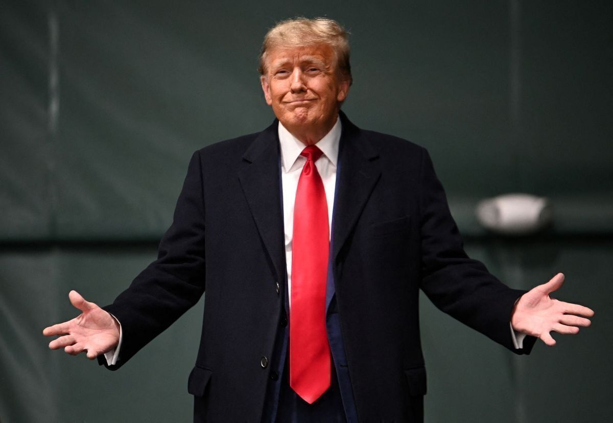 بدل ترامپ در ورزشگاه پارس شیراز/فیلم