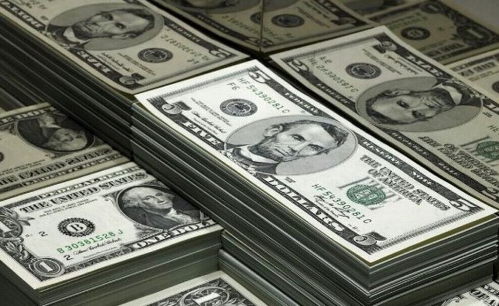قیمت دلار آزاد صبح سه شنبه 29 آبان ماه کاهش یافت