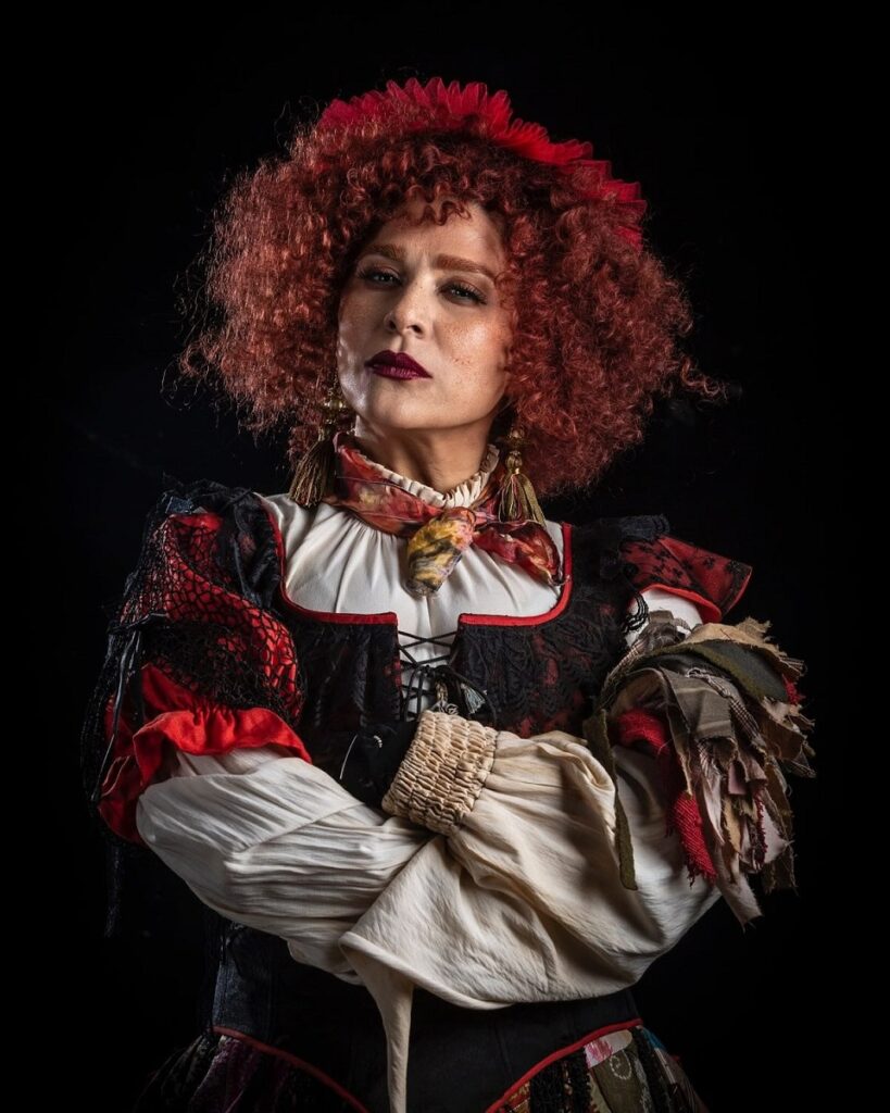 سحر دولتشاهی در برنامه الیور توئیست 1