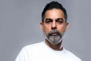 رونمایی از کتابی به ترجمه پیمان معادی