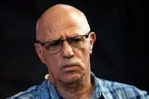 ملی‌پوش سابق فوتبال بستری شد