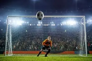 تاثیر رنگ لباس دروازبان روی نتیجه بازی!