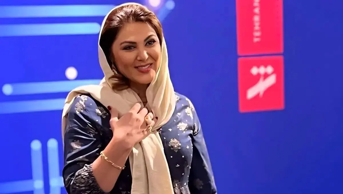 لاله اسکندری در شب جشن خود با لباسی اصیل درخشید