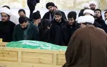 وداع کاظم صدیقی با پیکر پسرش