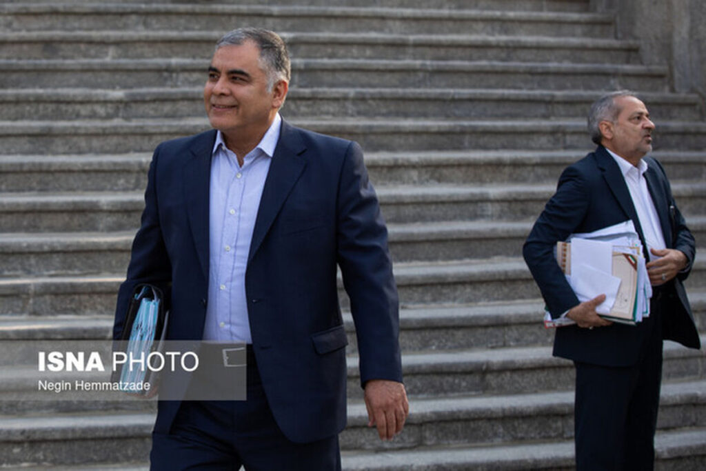 پاسخ وزیر نفت درباره افزایش قیمت بنزین