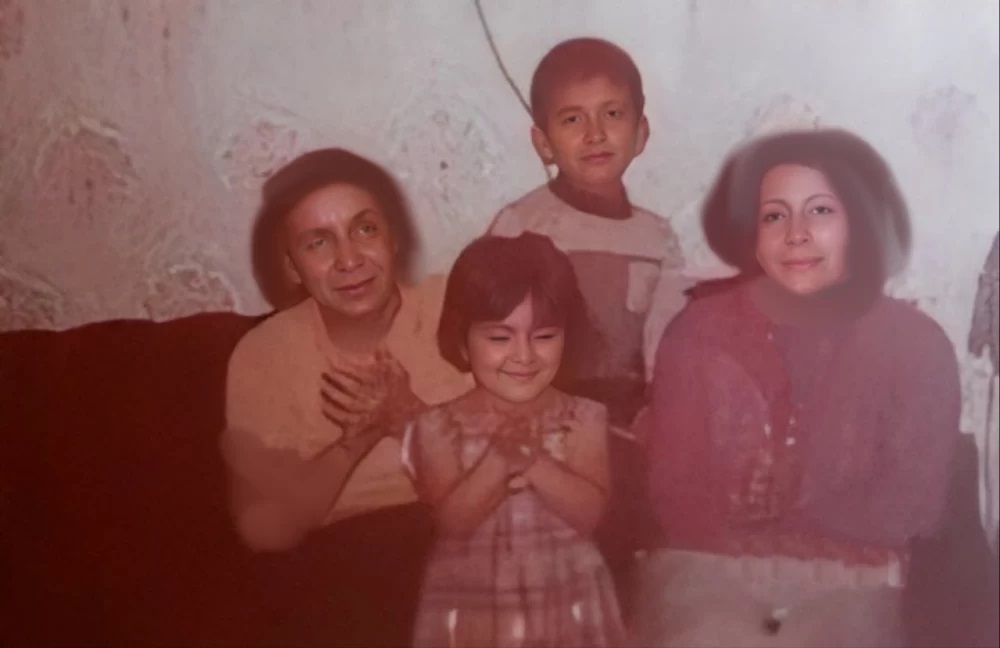 الهامات دوران کودکی با خانواده 1