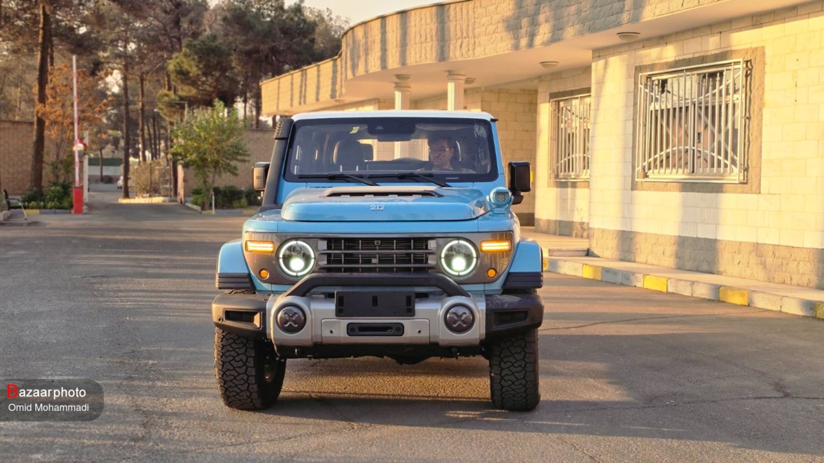 خودروی آفرود 212 T01 که در هر مسیر ناهمواری حرکت می کند طراحی کلاسیک و موتور مدرن