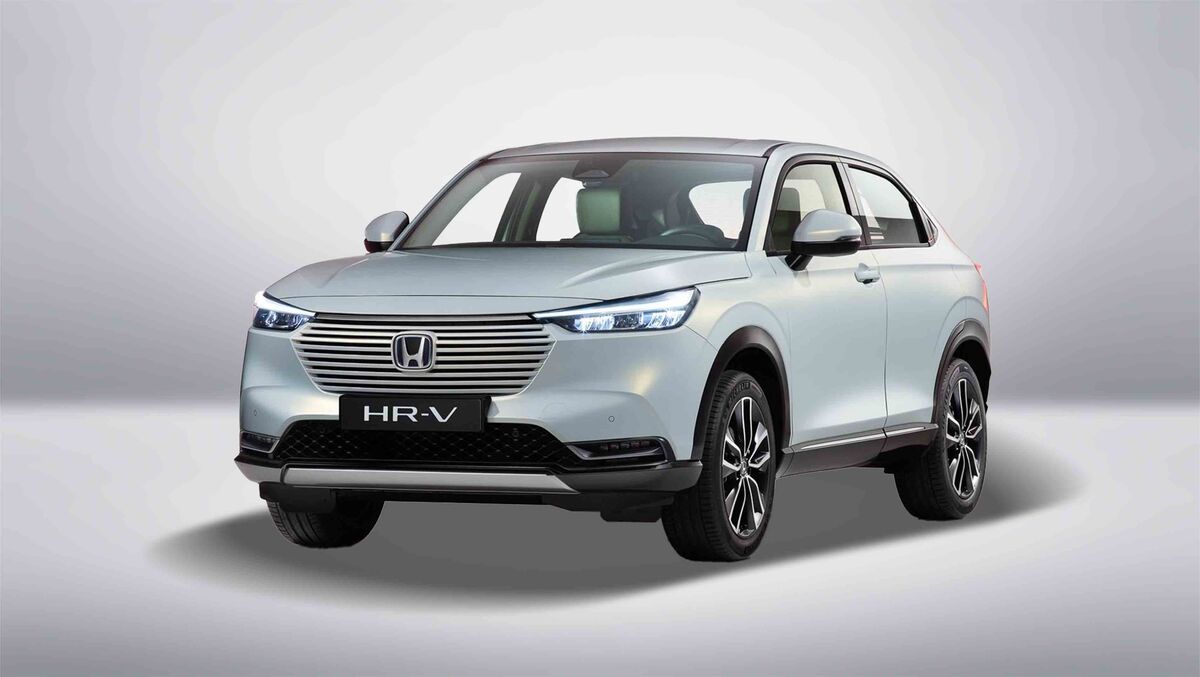 واکنش سرد بازار خودرو به افزایش قیمت بنزین برخی خودروهای مونتاژی و وارداتی گران شدند