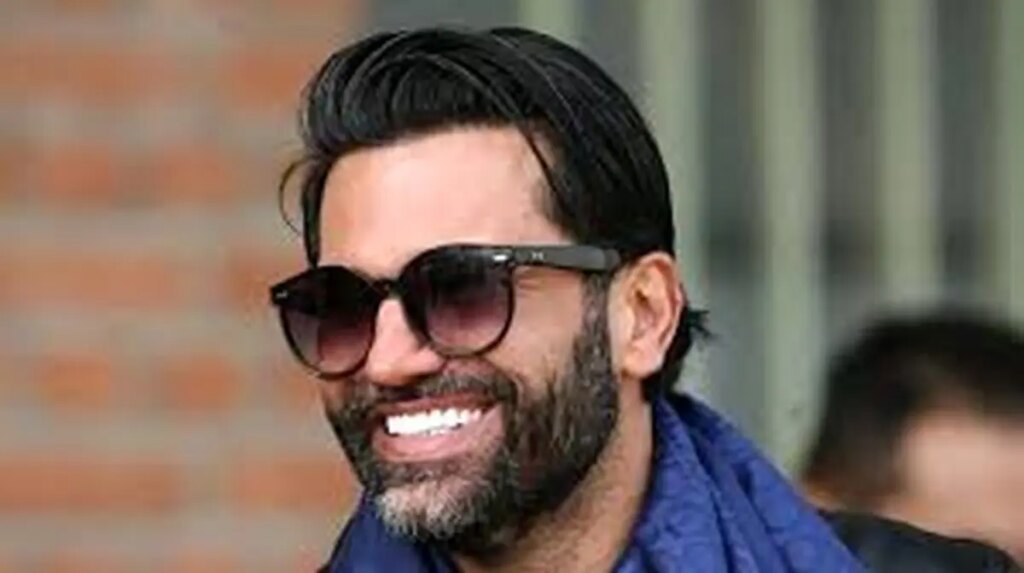 علیرضا نیکبخت: همیشه در هر شرایطی نماز می خوانم/فیلم