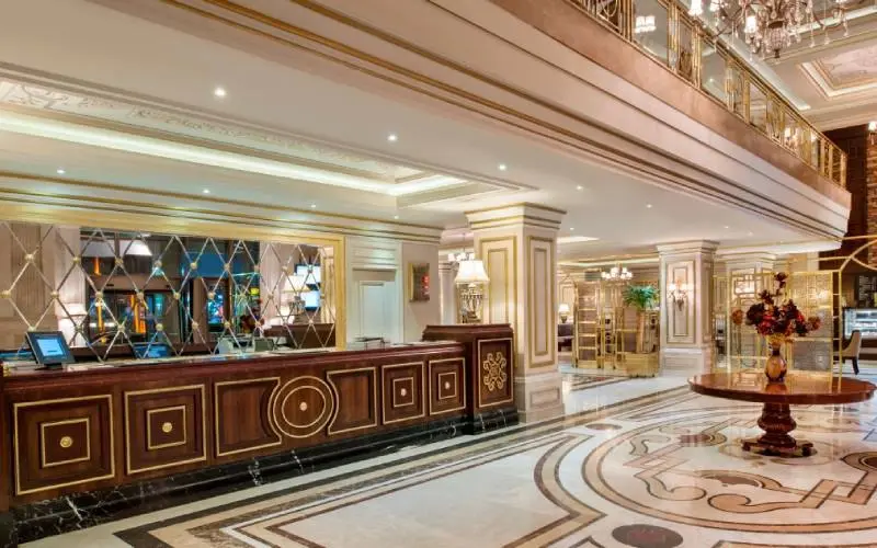 لابی هتل الیت ورلد وان