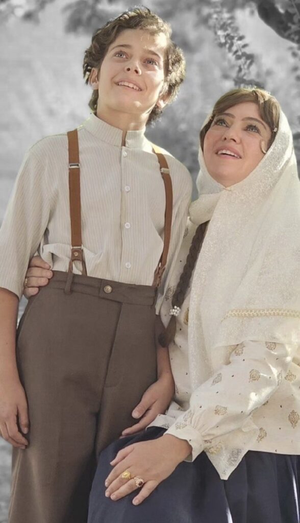 لباس اصیل روزیتا غفاری و لباس سنتی ۱