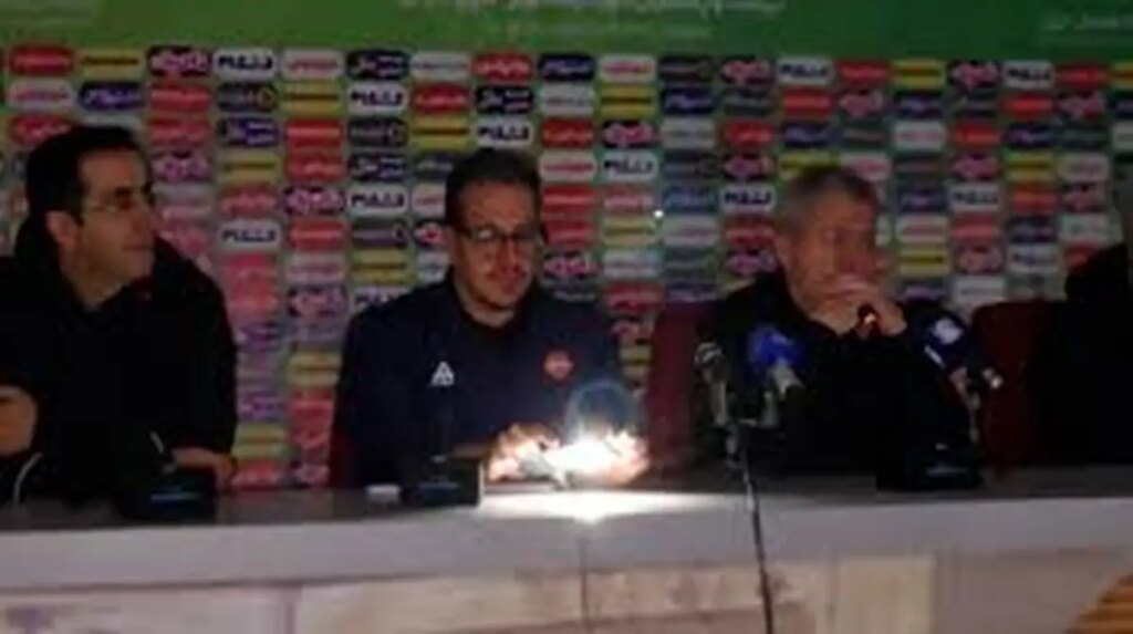 قطعی برق در کنفرانس مطبوعاتی اسکوچیچ/فیلم