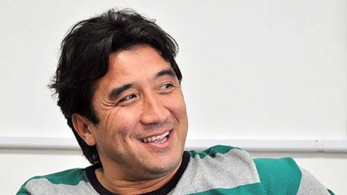 صحبت های مانیفست خداداد عزیزی در پخش زنده مراسم قرعه کشی جام جهانی/فیلم