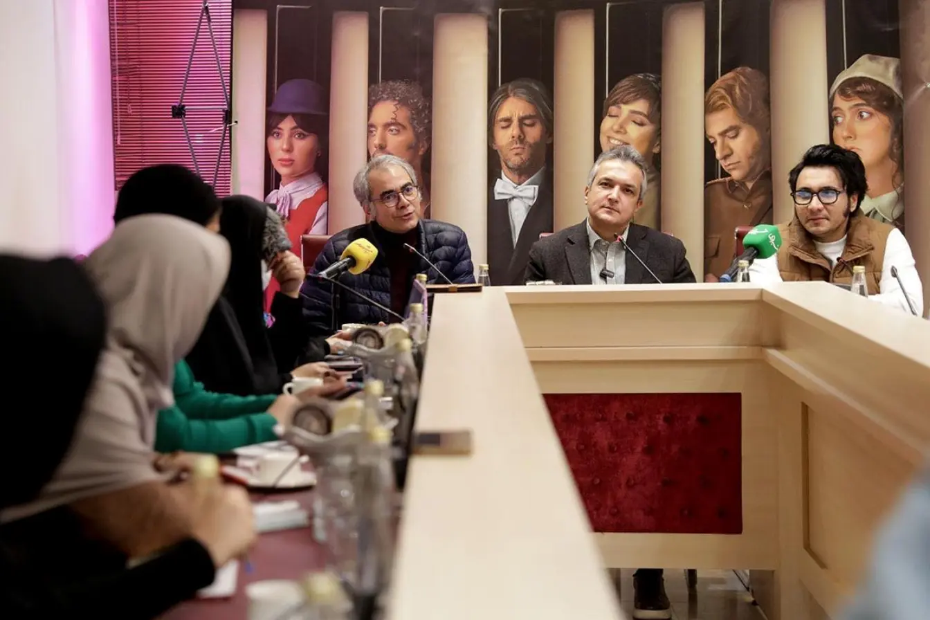 فراهنگ_نشست_مطبوعات_شهیاد_اخبار_در_تلویزیون_ایران_s_621742fa