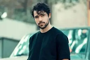 نیتها و مجوز مهم نیست، مهم اینست که شروین حاجی‌پور صدای راستی و درستی خواهد بود یا نه؟/ برخی می خواهند هرجور شده بازی برچسب‌زنی را ادامه دهند و سنگربندی‌های دوقطبی‌ حکومتی- انقلابی را مستحکم‌تر سازند