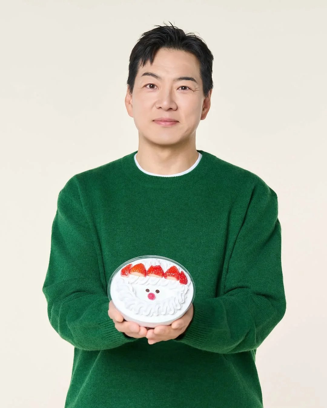 استقبال عجیب از عکس کریسمسی بازیگر جومونگ