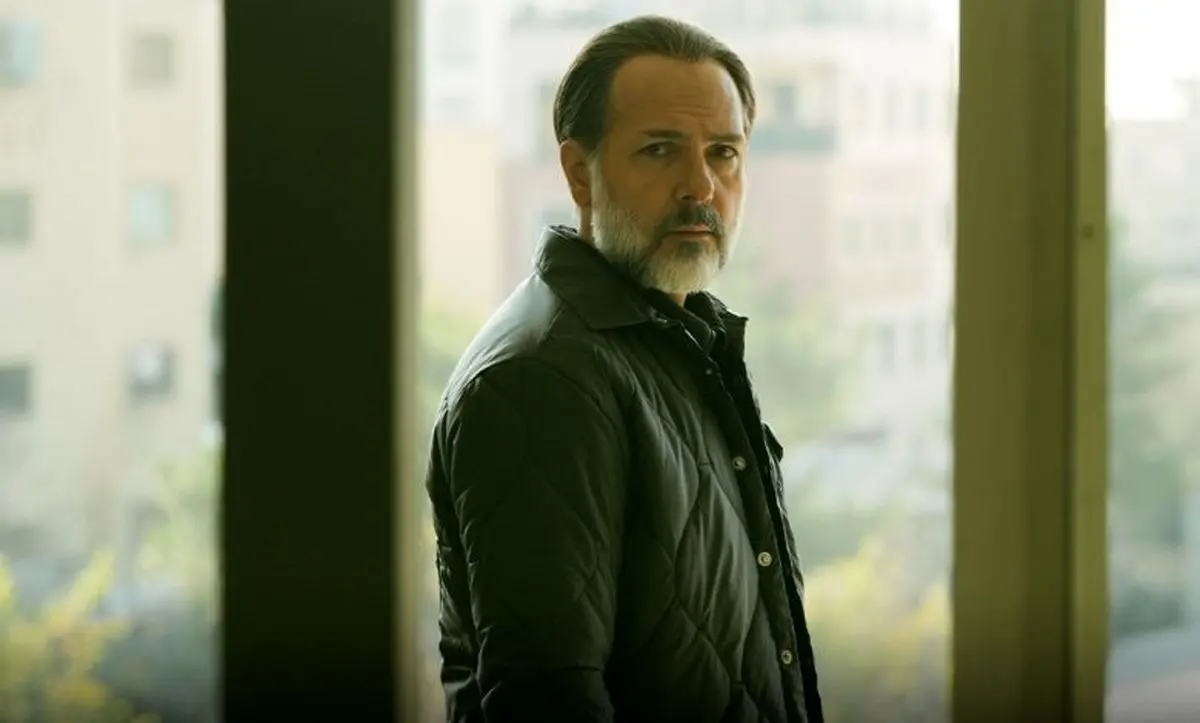 سبک دانشجویی کوروش تهامی بازیگر سریال محکومین