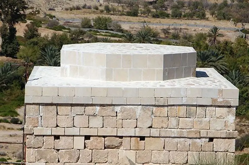 خرابکاری در مقبره جاماسب!