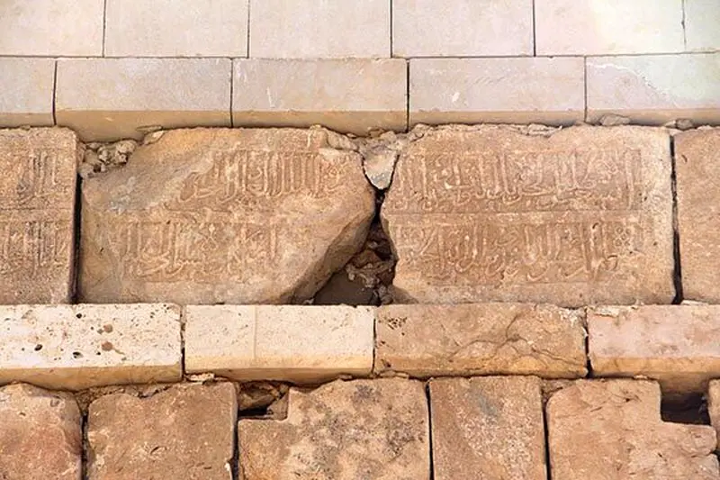 خرابکاری در مقبره جاماسب!