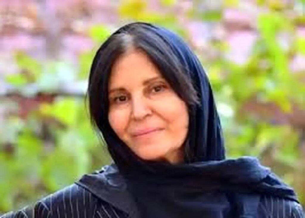 خجالت کشیدن گلچهرا سجادیه از جلوی دوربین/فیلم