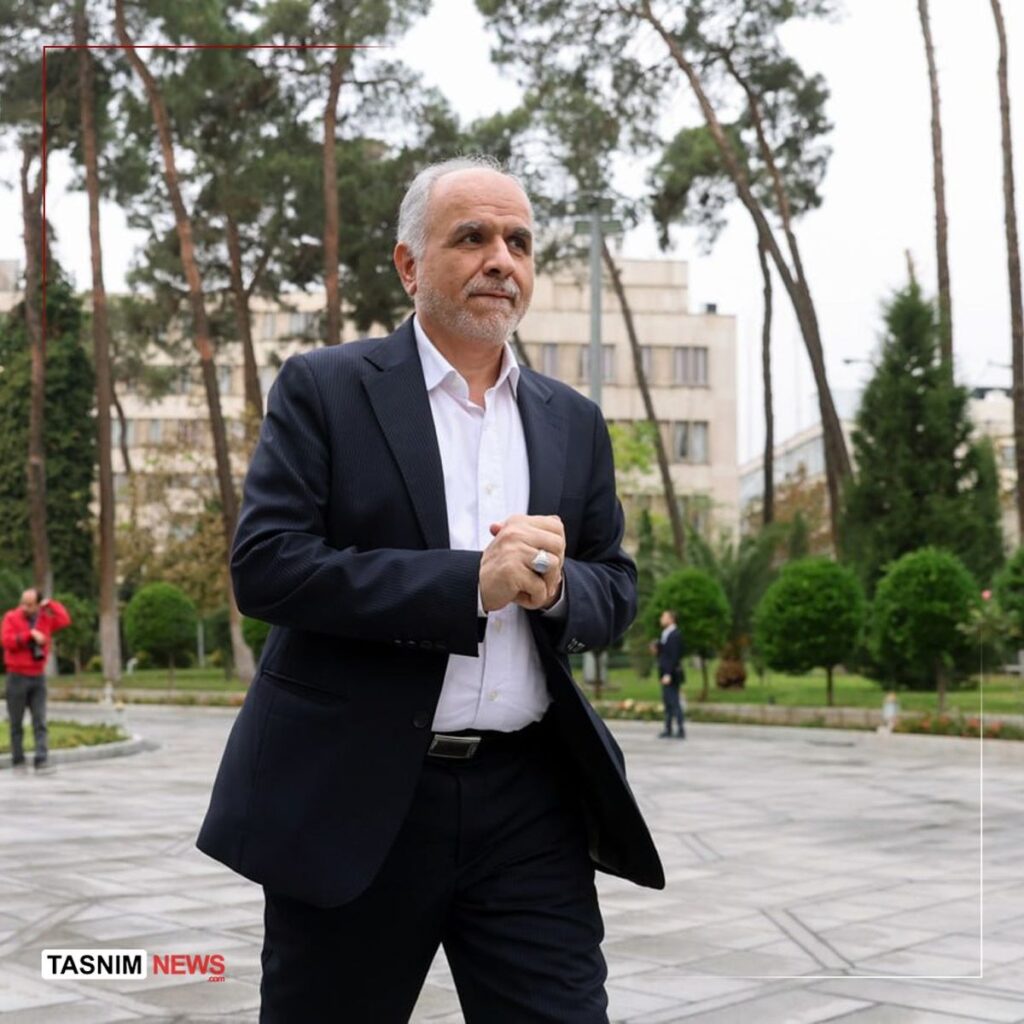 وزیر دادگستری: با تخلفات بازار برخورد می کنیم/ قرار نیست مهریه 14 سکه باشد