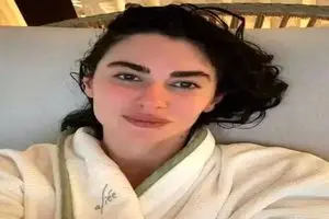 جنجال نسرین جوادزاده با حوله حمام!