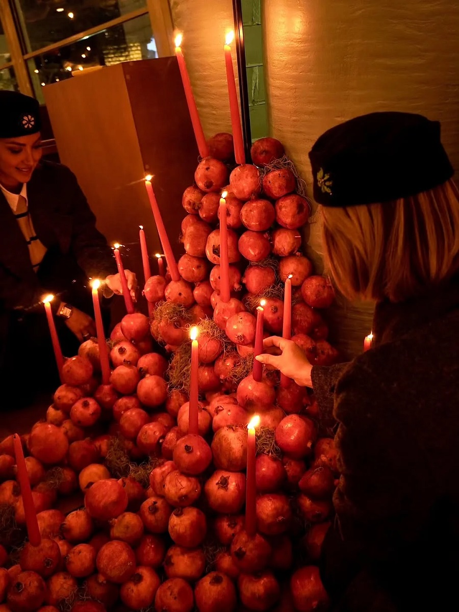 چیدمان سفره یلدا کافه بهرام رادان 3