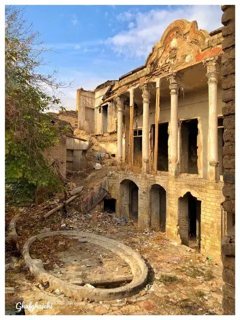 خانه را ویران کردند