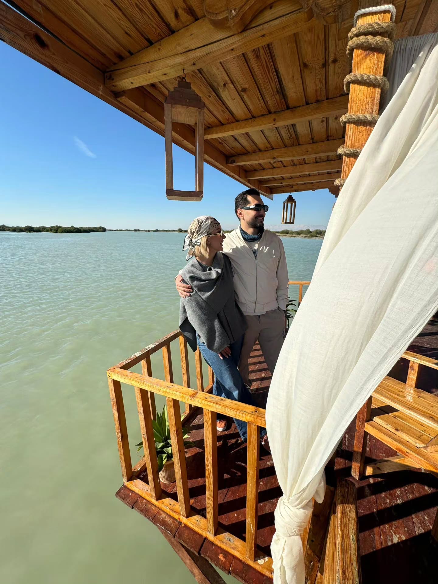 قاب عاشقانه بهرام رادان در قشم