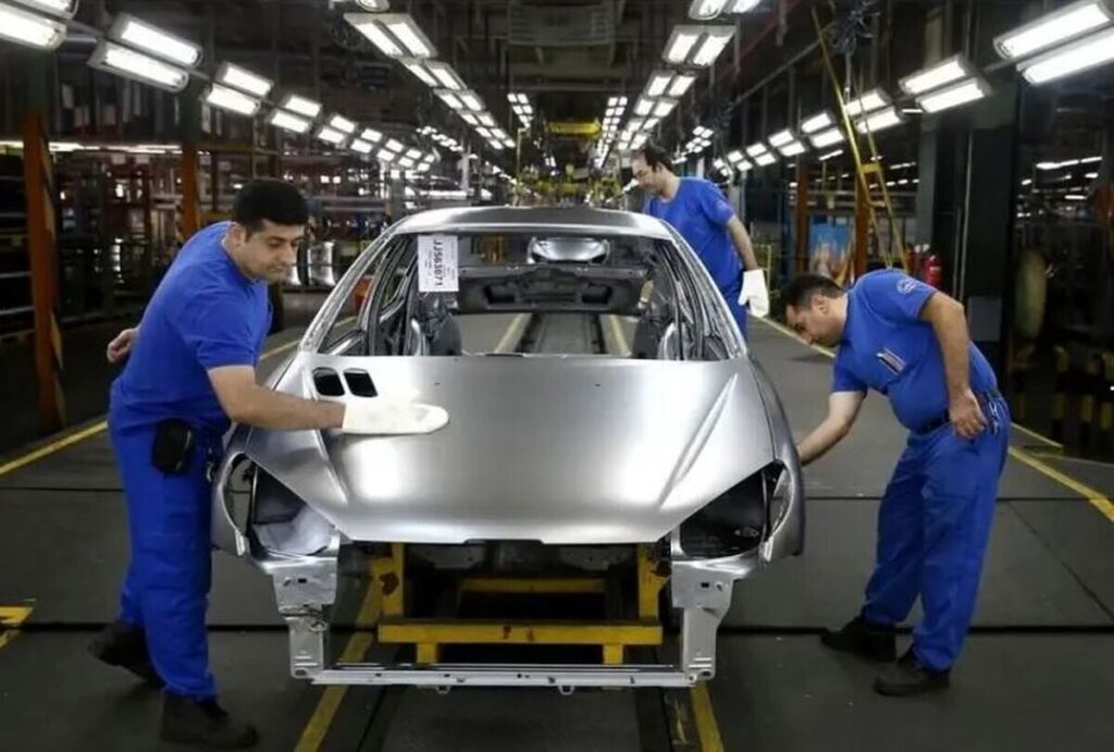 نرخ تورم تولیدکننده پایین باشد اجازه افزایش قیمت خودرو داده نمیشود