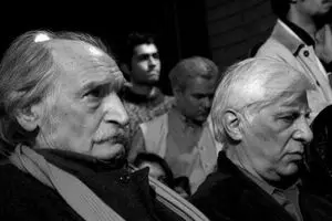 چه غریبانه یکایک غریب‌مرگ می‌شویم