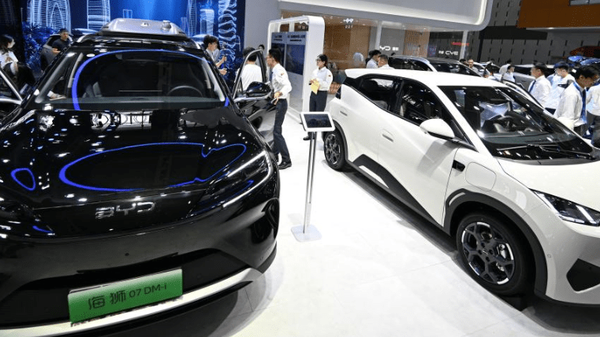 BYD با یک جهش تاریخی از تسلا گذشت