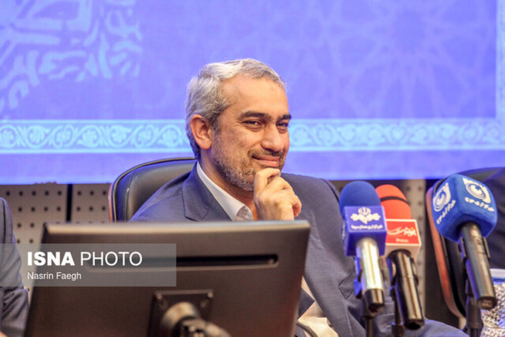 وزیر اقتصاد: تصمیمات خوبی برای ثبات بازار ارز گرفته شده است