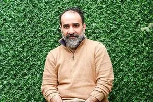 جدیدترین وضعیت رضا امیرخانی پس از سانحه سقوط