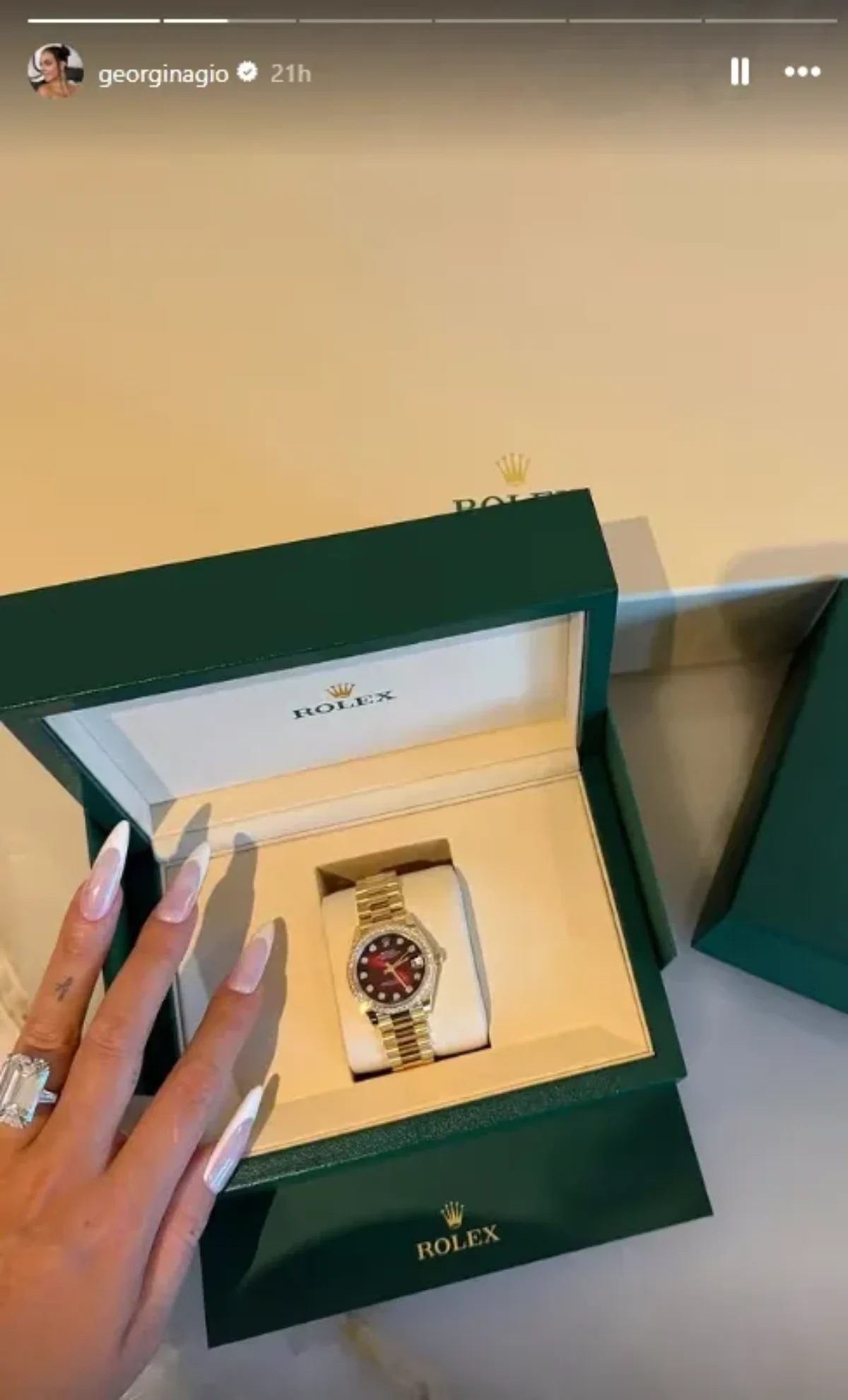 هدیه بسیار گران‌ قیمت رونالدو به مناسبت تولد جورجینا!