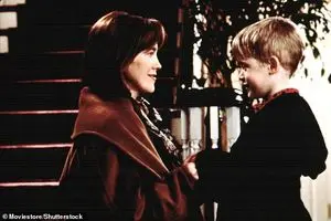 بازیگر مشهور «تنها در خانه» درگذشت