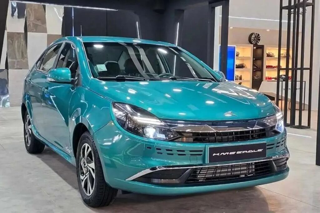 تولید انبوه خودرو هیبریدی در کشور حداقل ۲ سال زمان می برد