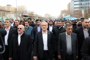 سانسور سخنرانی ۲۲ بهمن پزشکیان در صدا و سیما/ بخش مربوط به ناآرامی‌ها و اعتراضات دیماه پخش نشد