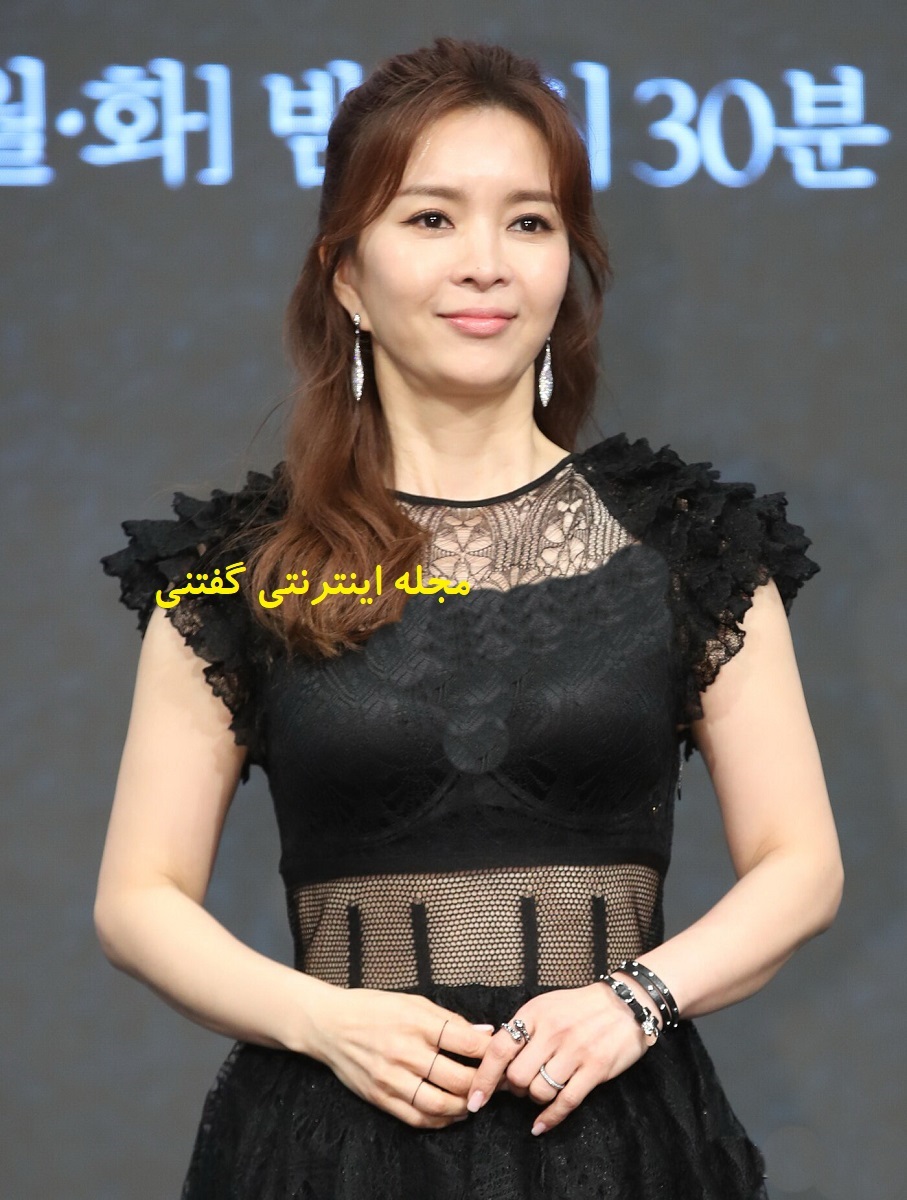 شین اونجونگ در کنفرانس تولید ملکه ماسک 3