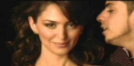 نازنین اساسی است