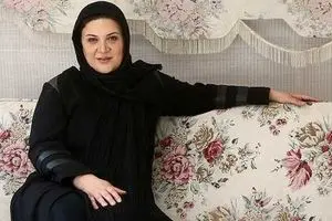 چهره عزادار همای سریال پایتخت در مراسم ختم مادرش/ ویدئو