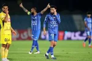 مهاجم بارسایی استقلال درخواست جدایی داد/