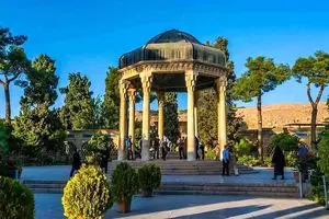 این مکان‌ها در لحظه تحویل سال تعطیل هستند