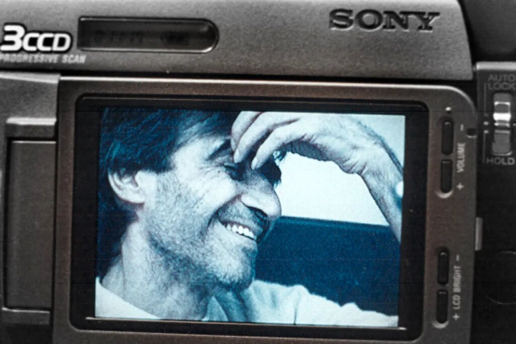 1404 در آینه از دست دادن; غروب نسل نویسندگان بزرگ ایرانی