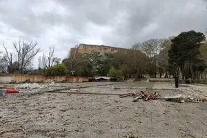 پس از حمله هوایی؛ شکاف‌های جدیدی در قلعه فلک‌الافلاک آشکار شده است