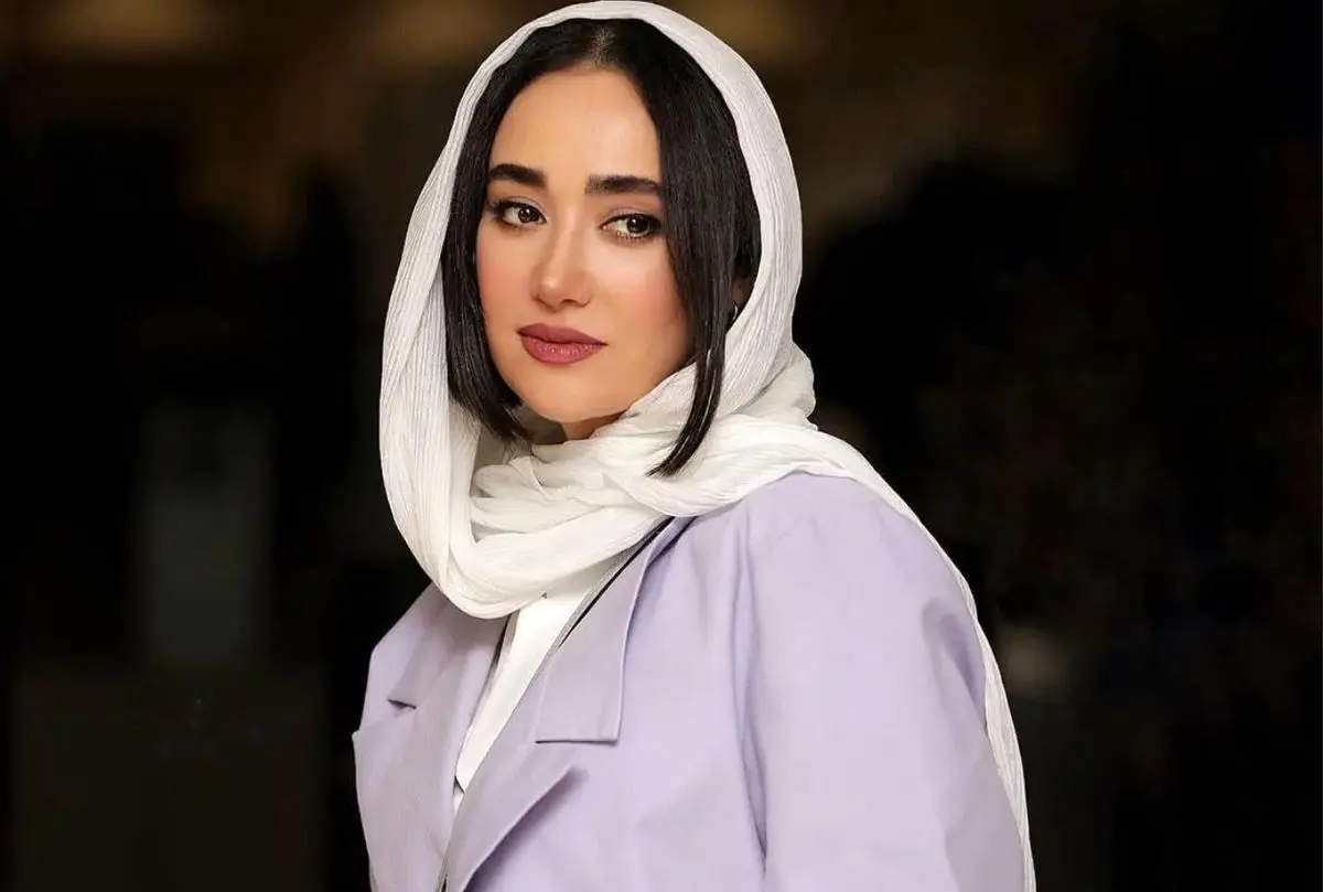 بهاره افشاری نیز در حمایت از عکس وطن نوشت