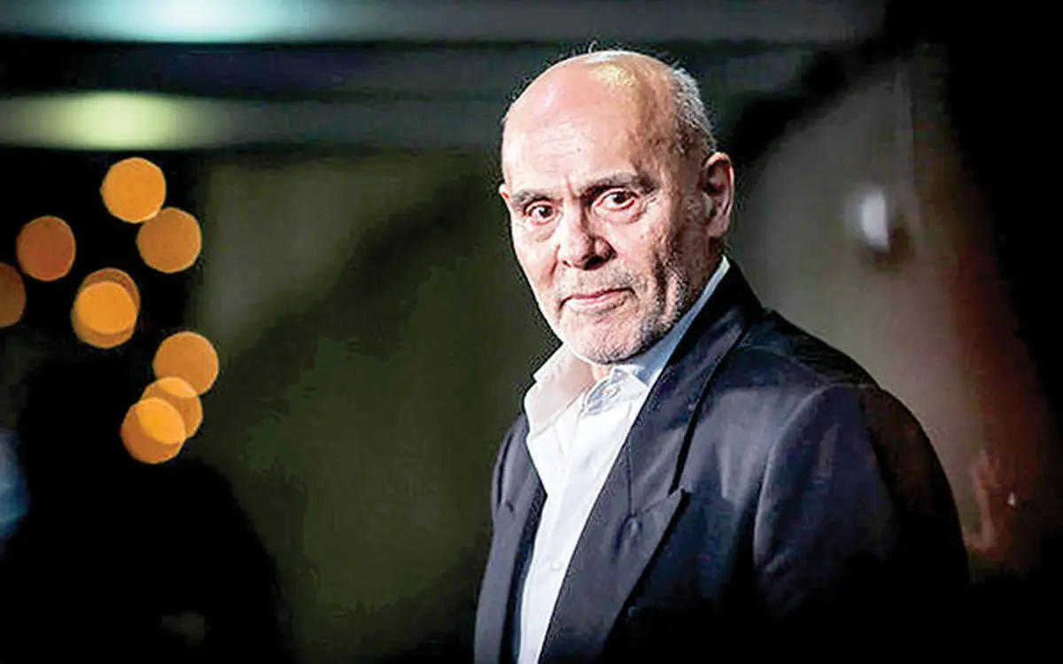 حضور جمشید هاشم پور در یکی از پاسگاه ها در شب